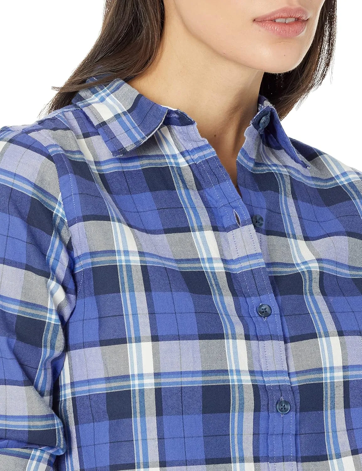Amazon Essentials Women's Classic-Fit Long-Sleeve Lightweight Plaid Flannel Shirt